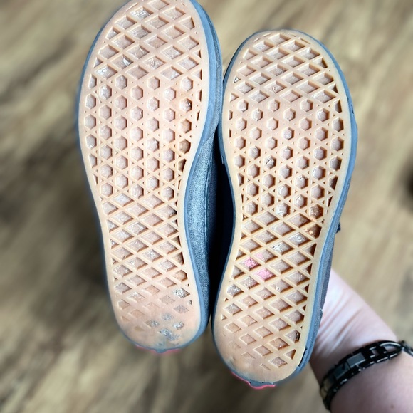 Velcro Vans - Picture 2 of 3
